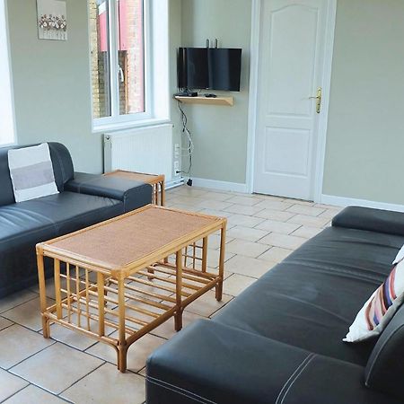 Pet Friendly Home In Quiestede With Kitchen Exterior photo