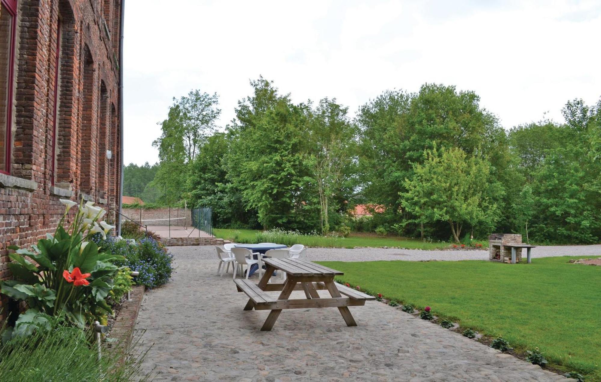 Pet Friendly Home In Quiestede With Kitchen Exterior photo